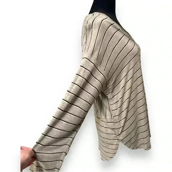 Madewell Long Sleeve Stripe Pattern V-neck Beige Relaxed Fit High-Low Anthem Tee - Picture 5 of 16